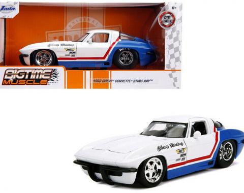1963 Chevrolet Corvette Stingray White Split Window 1/24 Diecast